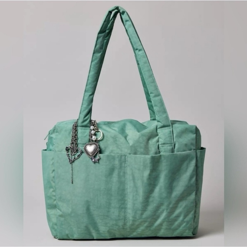 Bundle - BAGGU Seafoam Small Cloud Carry-on Bag & Keychain